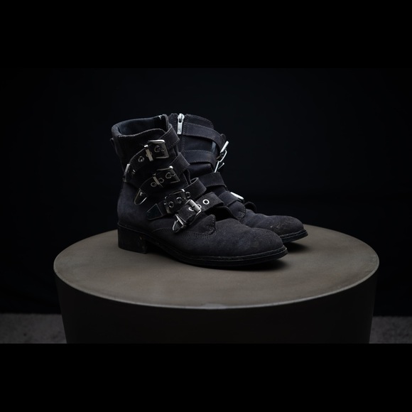 Grey suede moto booties - Picture 2 of 4